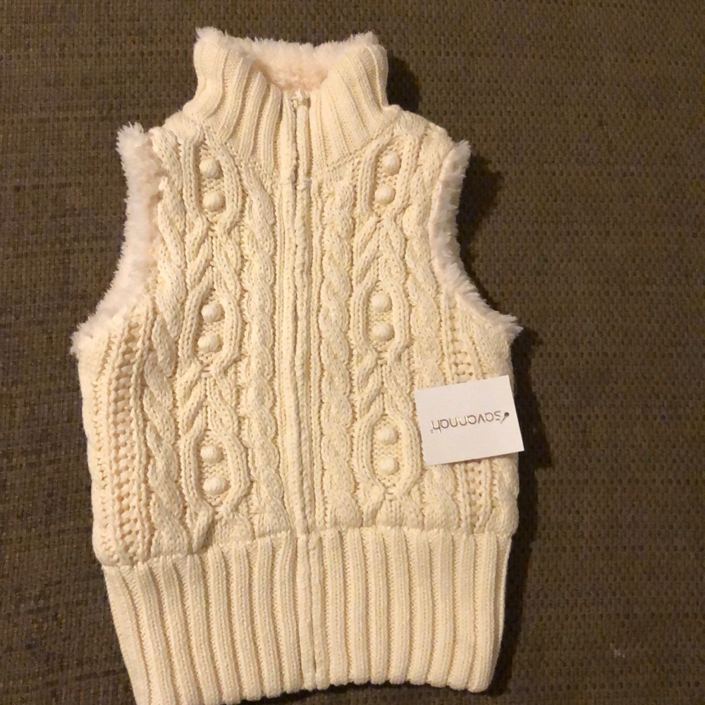 NWT Cozy sweater vest 2T